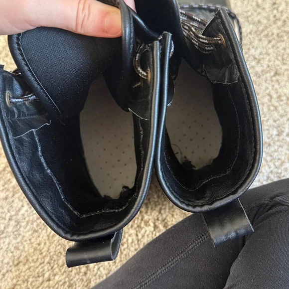 Black duck boots (rain boots) size 8 - Picture 7 of 7